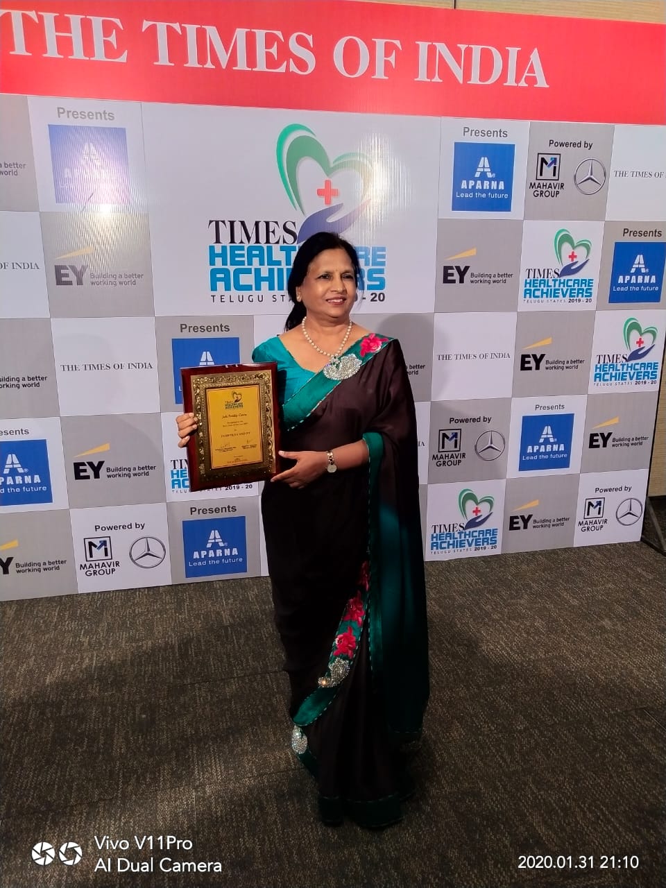 Juhi Award1