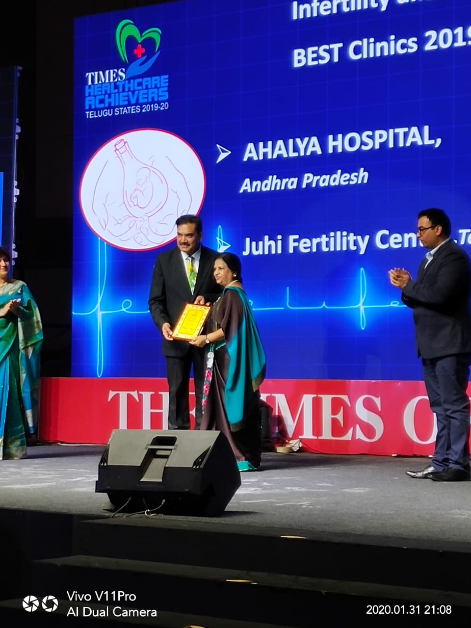 Juhi Award2